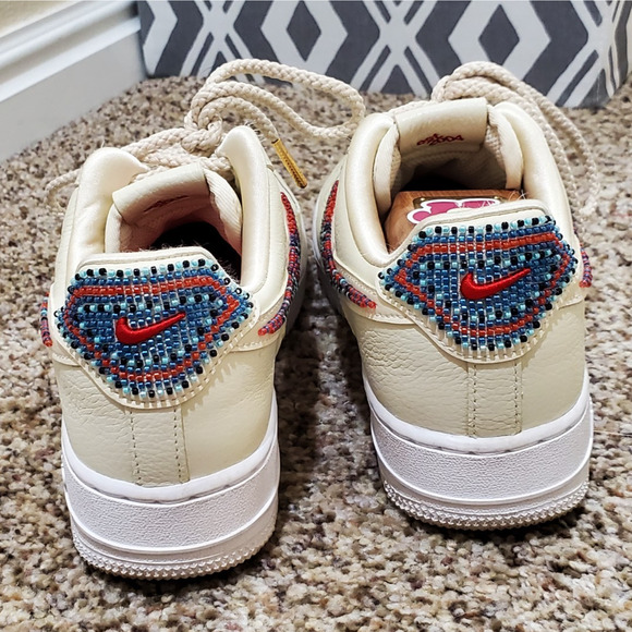 Nike Air Force 1 Premium Goods Women’s 8 Cream Beaded Swoosh DV2957‑200 - Picture 7 of 11